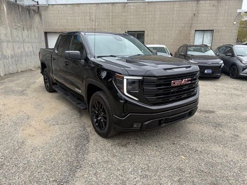 Used 2023 GMC Sierra 1500 Elevation AWD/4WD image 9