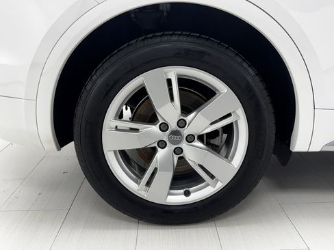 Used 2018 Audi Q5 2.0T Premium Plus w/ Premium Plus Package image 42