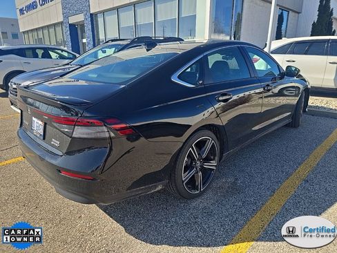 Used 2025 Honda Accord Sport image 3