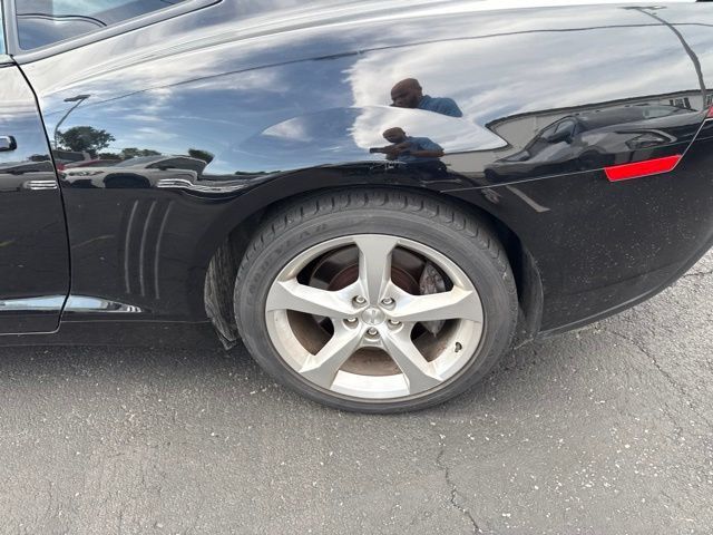 Used 2015 Chevrolet Camaro SS RWD image 16