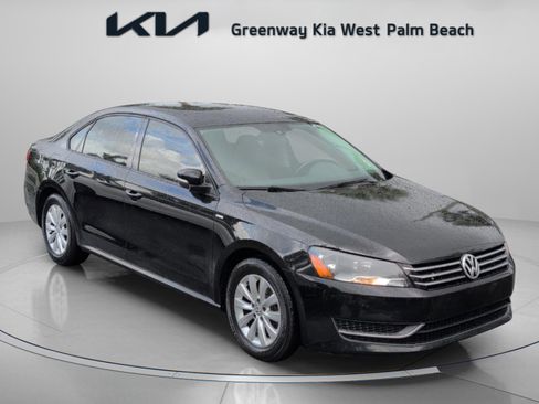 Used 2015 Volkswagen Passat 1.8T Wolfsburg Edition image 2