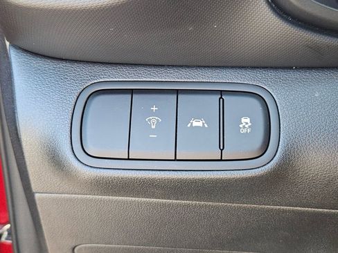Used 2022 Hyundai Venue SEL w/ Cargo Package FWD image 26