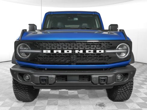 Used 2023 Ford Bronco Wildtrak image 2