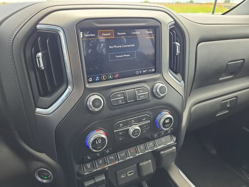 Used 2023 GMC Sierra 3500 Denali w/ Denali Ultimate Package AWD/4WD image 22