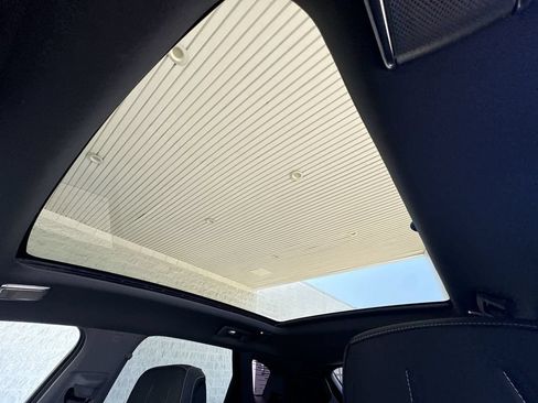 Certified 2025 Cadillac Optiq Luxury 2 w/ LPO, Floor Liner Package AWD/4WD image 18