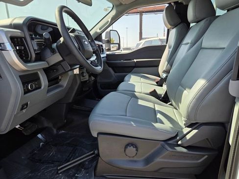 New 2026 Ford F350 4x4 SuperCab Super Duty image 4