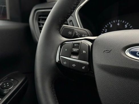 Used 2022 Ford Escape SE w/ Convenience Package image 9