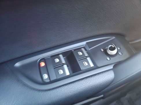 Used 2018 Audi Q5 2.0T Premium image 16