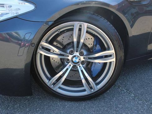 Used 2013 BMW M5 RWD image 9