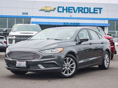 Used 2017 Ford Fusion SE w/ Fusion SE Technology Package
