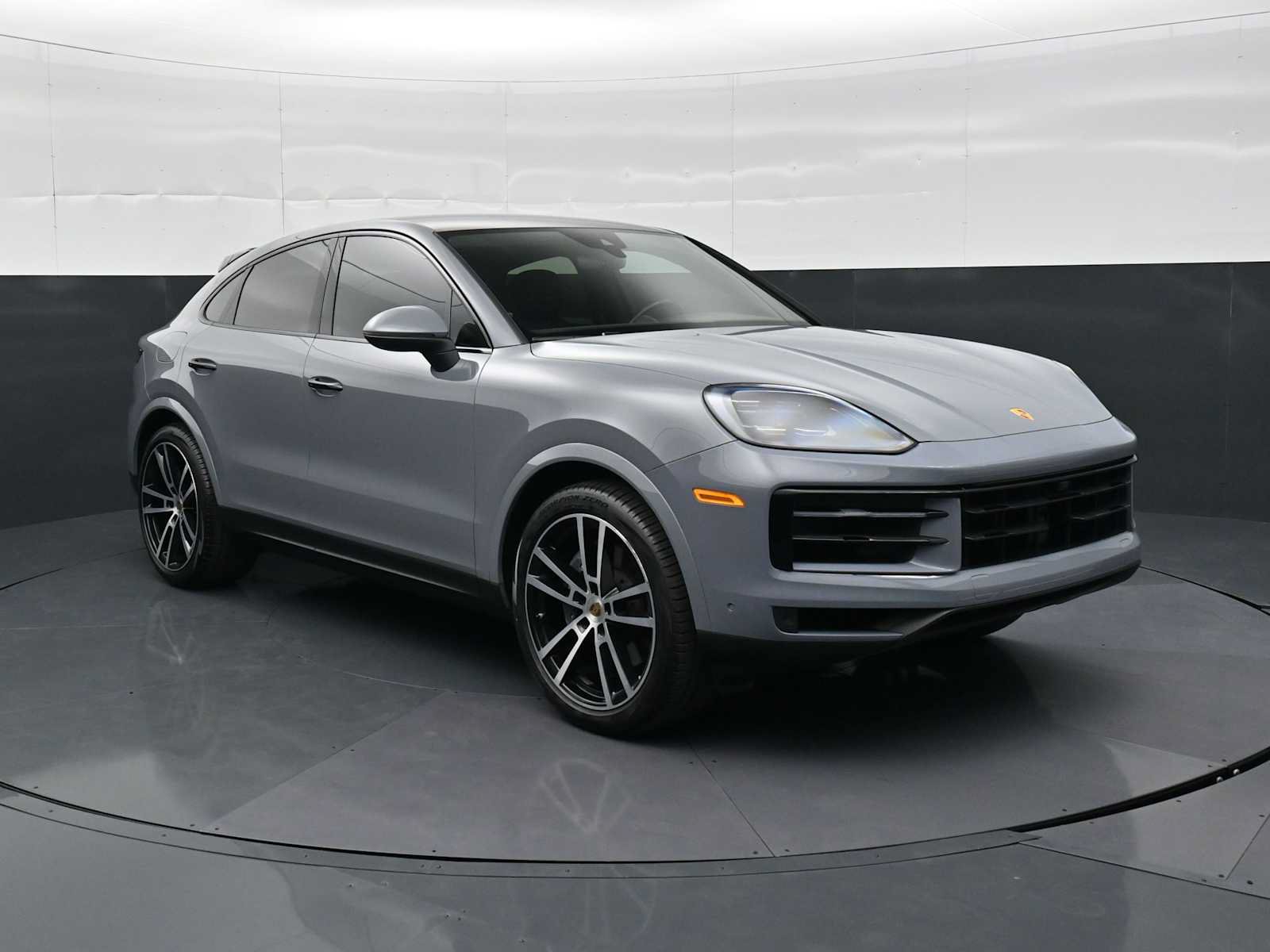 Certified 2024 Porsche Cayenne Coupe AWD/4WD image 28