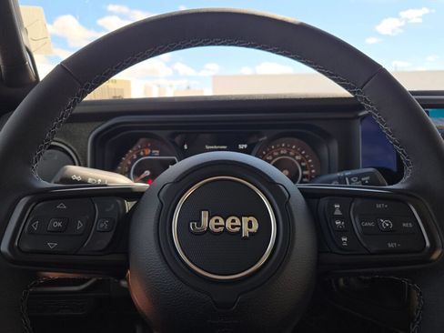 New 2026 Jeep Gladiator Willys AWD/4WD image 28