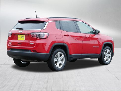 Certified 2024 Jeep Compass Latitude image 7
