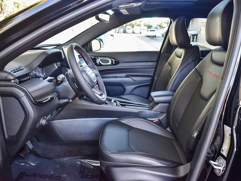 New 2026 Jeep Compass Trailhawk image 17