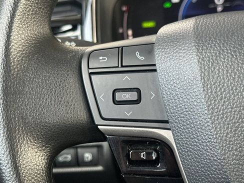 Certified 2025 Toyota Camry LE image 27