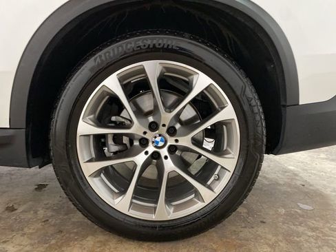 Used 2026 BMW X5 xDrive40i image 32