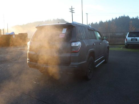 Used 2015 Toyota 4Runner Limited image 5