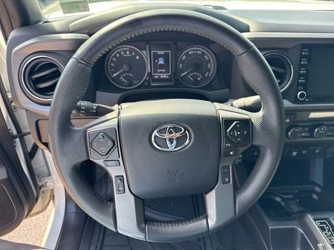 Used 2023 Toyota Tacoma TRD Off-Road image 18