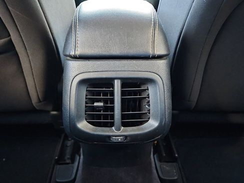 Used 2016 Jeep Cherokee Sport image 16