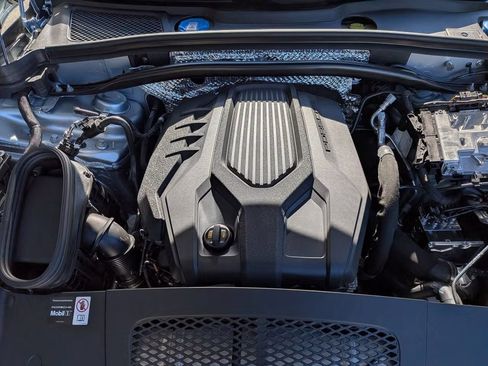 Certified 2026 Porsche Macan AWD/4WD image 26