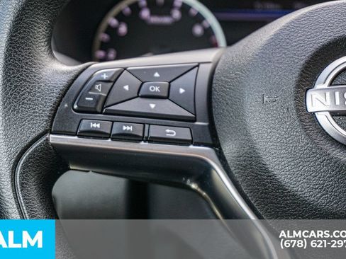 Used 2024 Nissan Sentra SV FWD image 28