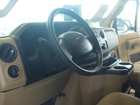 Used 2014 Ford E-350 and Econoline 350 XLT RWD image 47