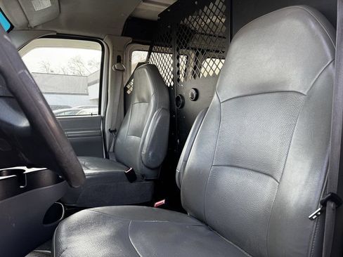 Used 2008 Ford E-250 and Econoline 250 image 13