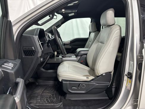 Used 2016 Ford F150 XLT w/ Equipment Group 302A Luxury image 12