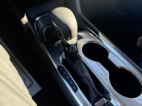 Used 2023 Chevrolet Malibu LT image 24