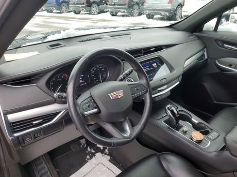 Certified 2023 Cadillac XT4 Premium Luxury w/ Cold Weather Package image 7