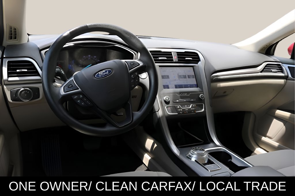 Used 2020 Ford Fusion SE FWD image 13