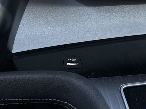 Certified 2025 Toyota Sienna LE image 18