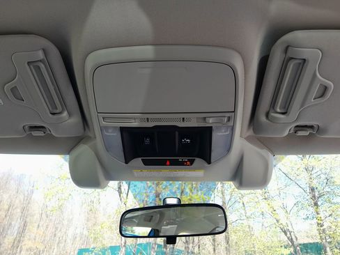Used 2021 Subaru Forester AWD/4WD image 38