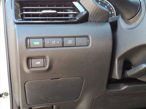 Used 2024 Nissan Sentra SR w/ SR Premium Package image 20