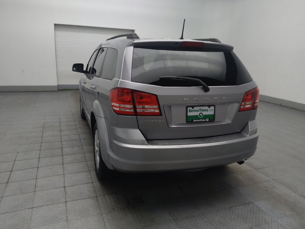 Used 2019 Dodge Journey SE FWD image 5