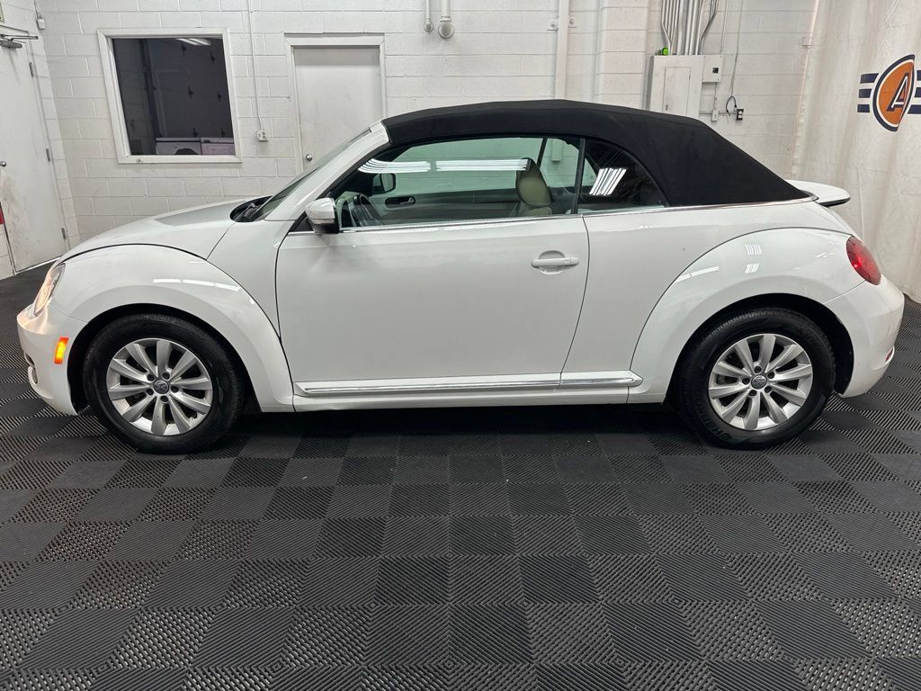 Used 2015 Volkswagen Beetle 1.8T FWD image 6
