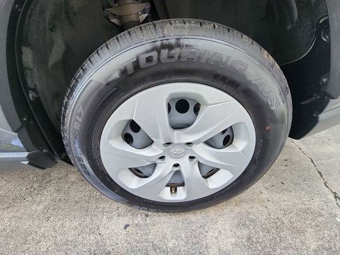 Used 2024 Toyota RAV4 LE image 10