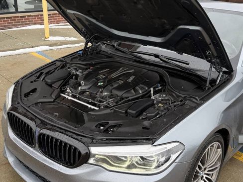Used 2018 BMW M550i xDrive w/ Driving Assistance Package image 42