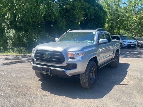 Used 2023 Toyota Tacoma SR AWD/4WD image 1