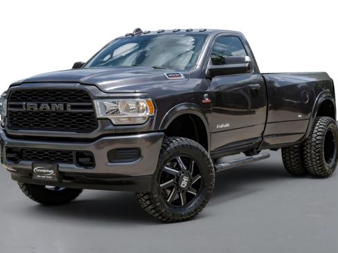 Used 2022 RAM 3500 Tradesman AWD/4WD image 5
