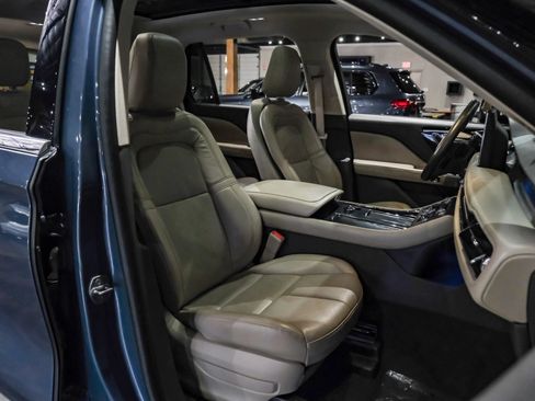 Used 2021 Lincoln Aviator Reserve w/ Elements Package Plus AWD/4WD image 30