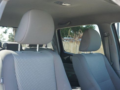 Used 2015 Toyota Tacoma 4x4 Double Cab w/ SR5 Package image 30
