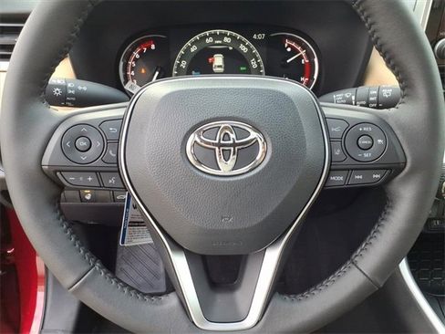 New 2025 Toyota RAV4 XLE image 12