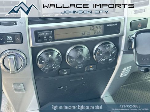 Used 2004 Toyota 4Runner Sport AWD/4WD image 25