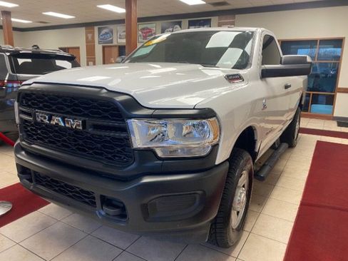 Used 2022 RAM 3500 Tradesman image 4