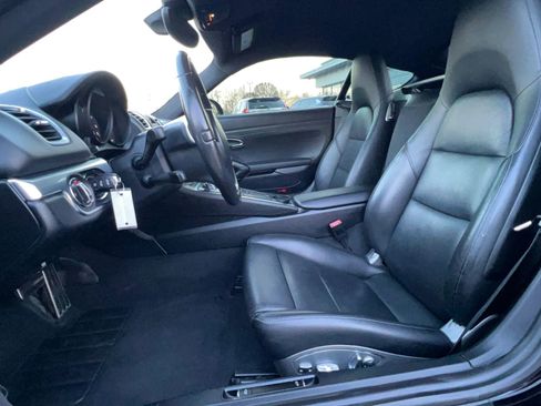 Used 2016 Porsche Cayman image 22