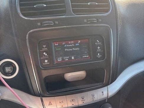 Used 2019 Dodge Journey SE w/ Connectivity Group image 13