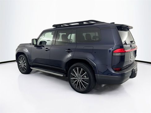 Used 2024 Lexus GX 550 image 7