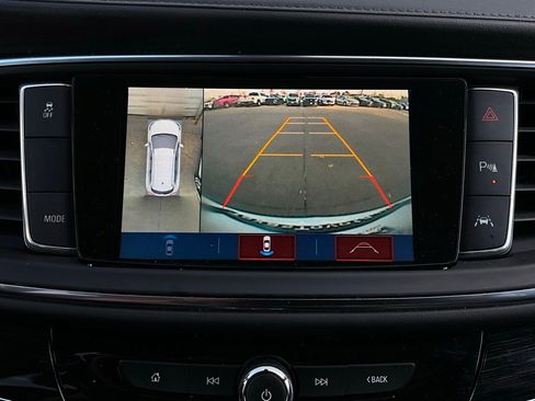 Used 2019 Buick Enclave Avenir w/ Avenir Technology Package image 38