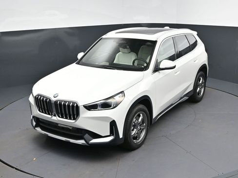 New 2026 BMW X1 xDrive28i w/ Technology Package AWD/4WD image 30